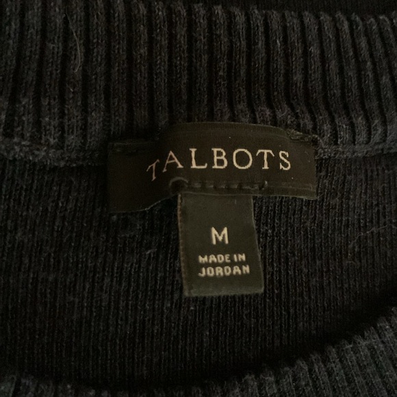 Talbots woman’s navy top size medium - Picture 8 of 8